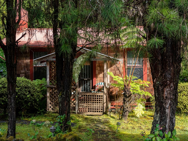 Rainbow Falls Cottage 768x576