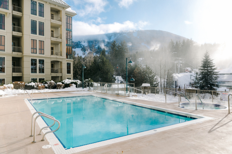 PPWHI Pool View Winter 2020 MC20 51 Web 768x512