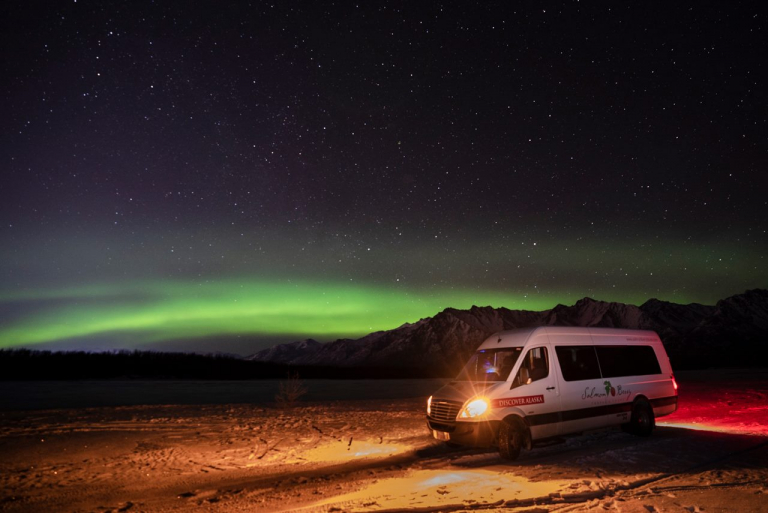 Touring Vehicle Sprinter Aurora 768x513