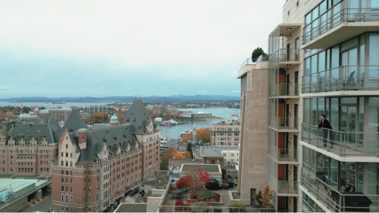 dustin balcony harbour 768x433